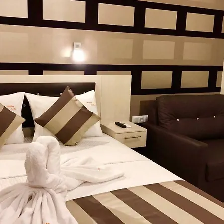 Lydia * Скала-Марион