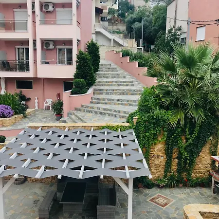 Lydia * Скала-Марион