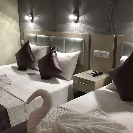 Lydia * Skála Marión