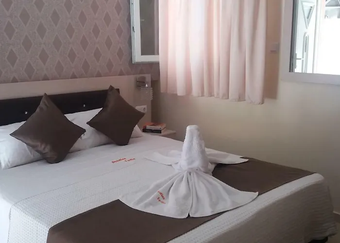 ホテル Lydia Skála Marión